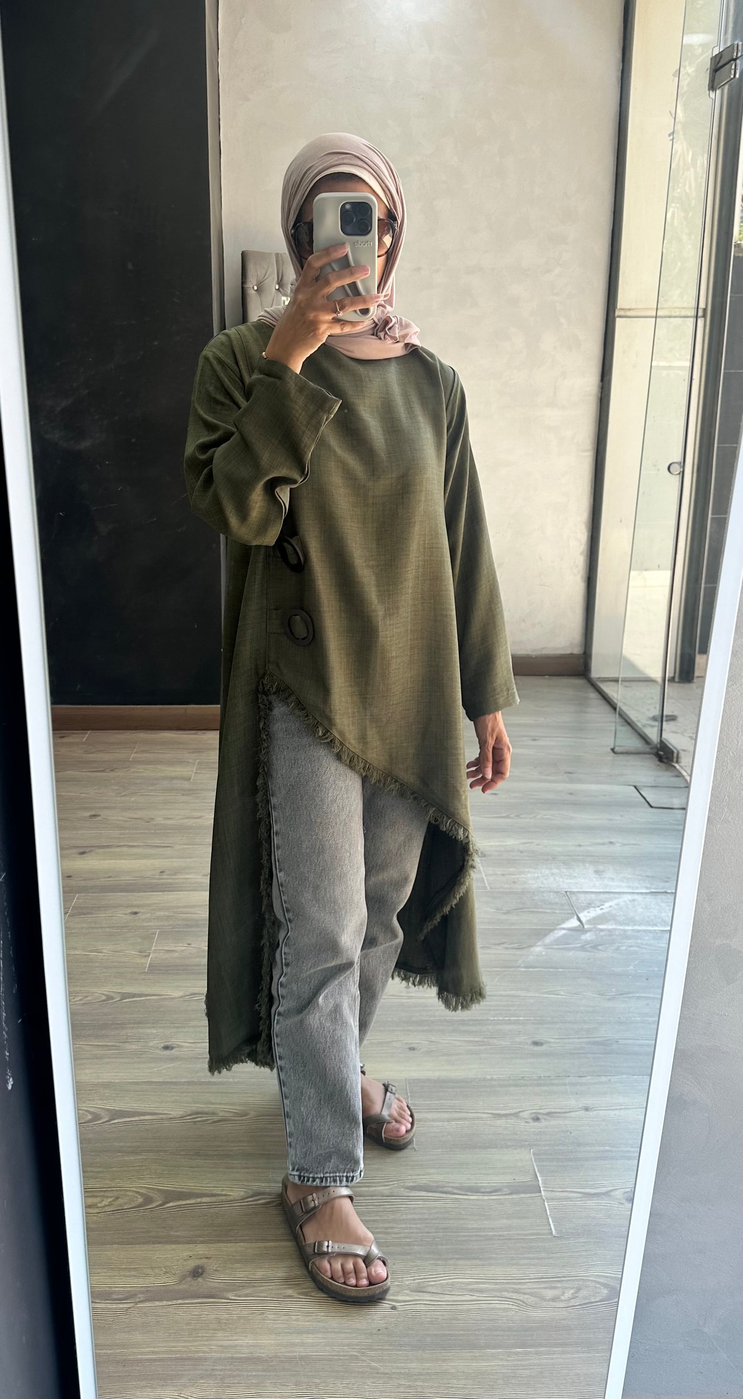 Edged Top in Olive