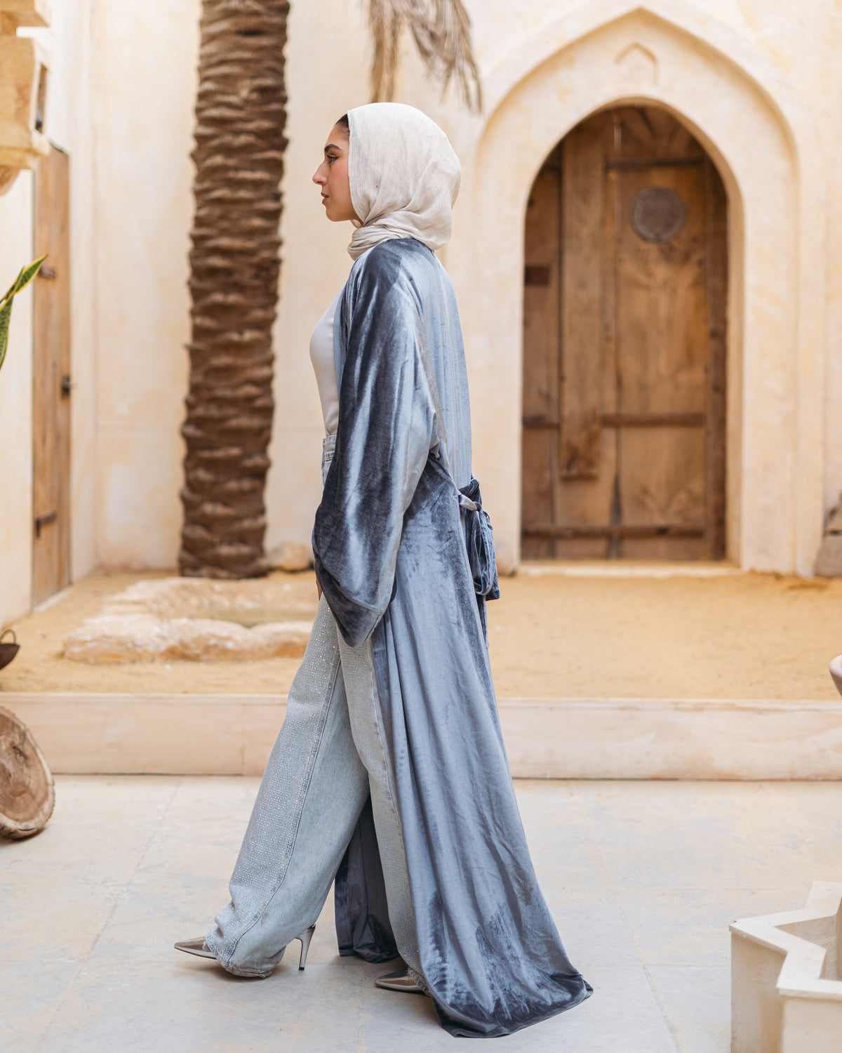 Velvet Plain Abaya