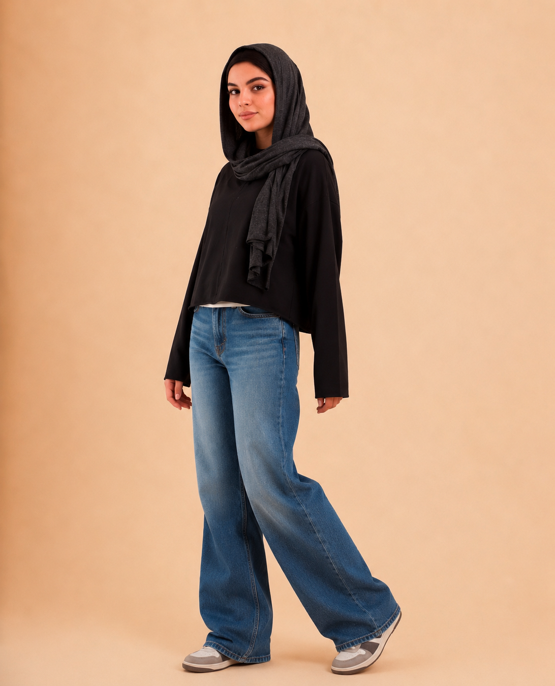 Youth Essential Top in Black