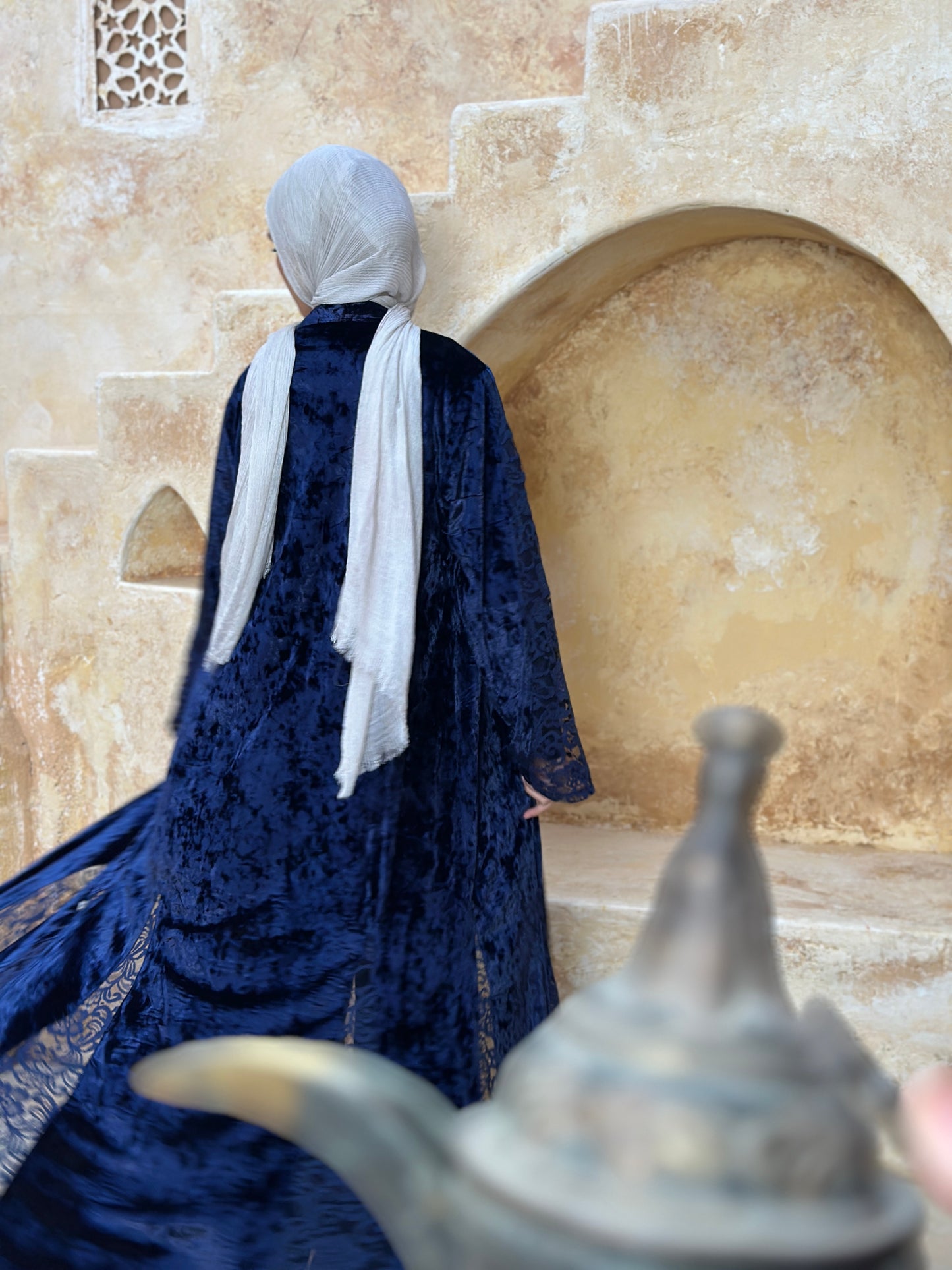 Navy Velours Abaya