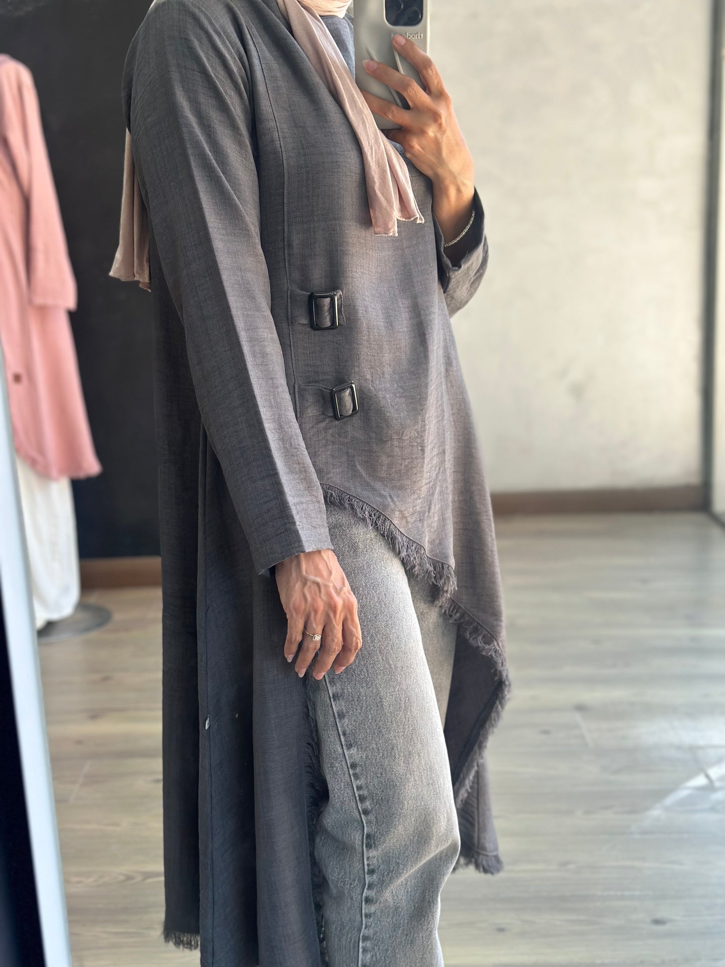 Edged Top in Grey
