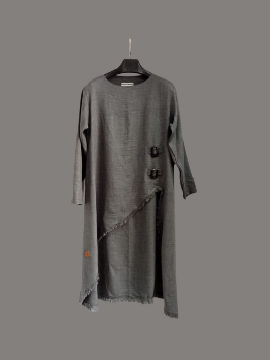 Edged Top in Grey