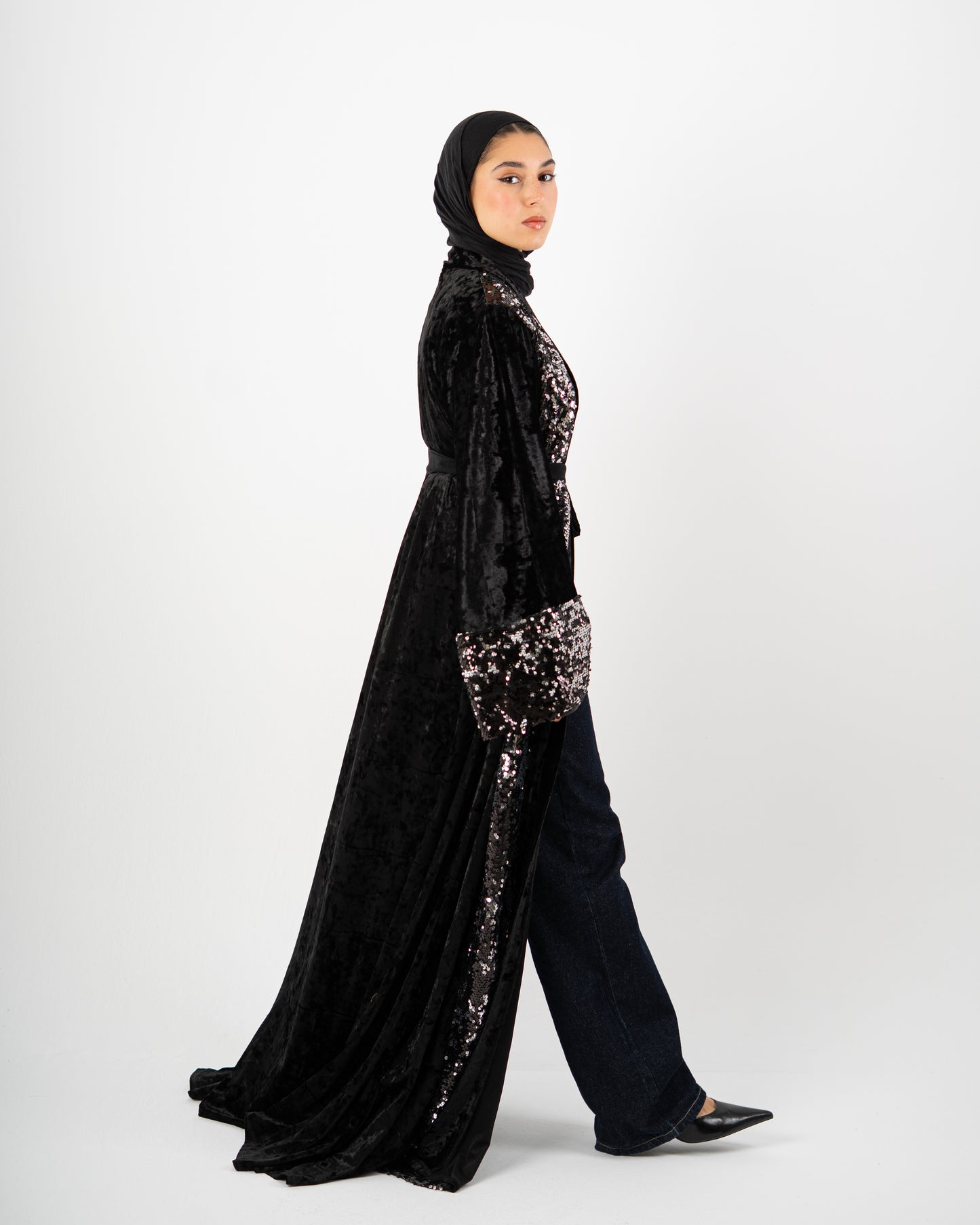 Paillettes Velvet Abaya