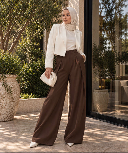 Graduation Pants in Brown